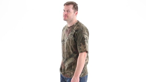 Ranger Men's Cotton/Polyester Camo T-Shirt Mossy Oak Break-Up Infinity 360 View - image 9 from the video